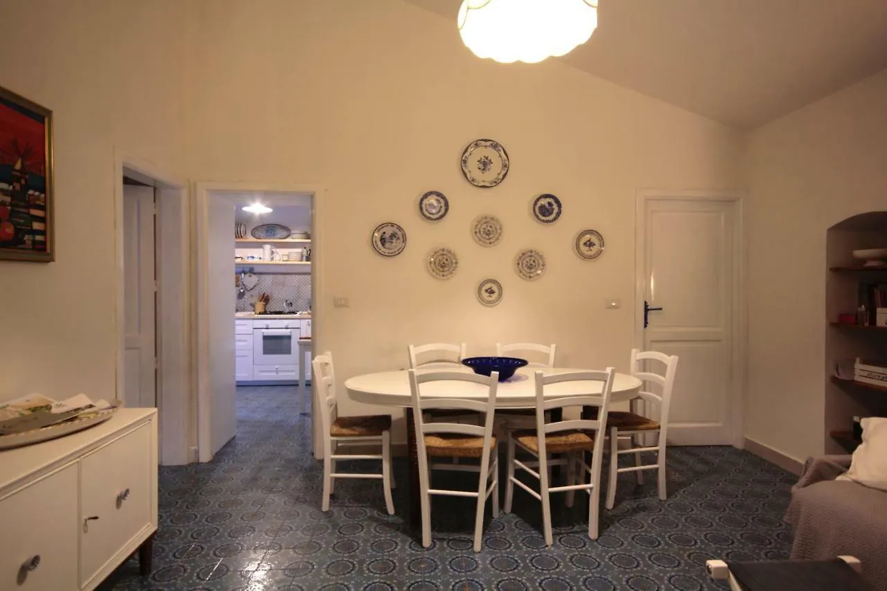 Villa Delle Terrazze Пунта-Секка Италия